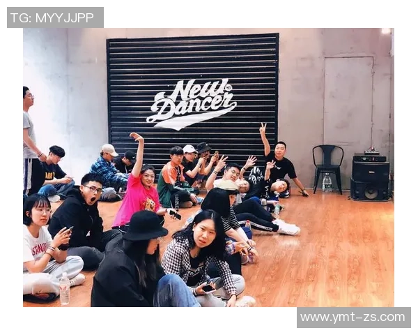 西安街舞队在极限运动联赛中的逆袭之旅与荣耀时刻揭秘 西安街舞队在极限运动联赛中的逆袭之旅与荣耀时刻揭秘